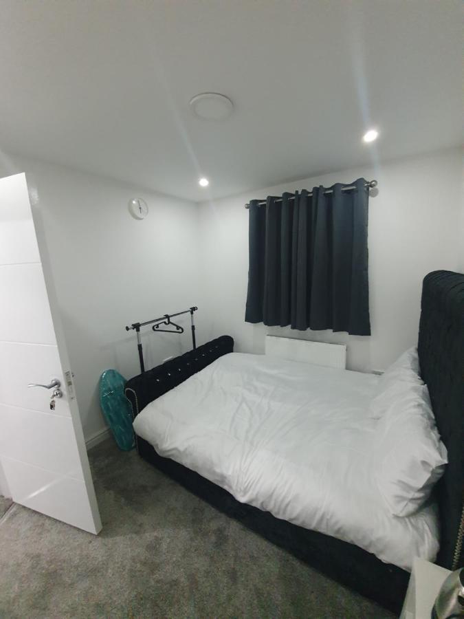 Beautiful Rooms Shaw St And Pine St Bury  Eksteriør billede