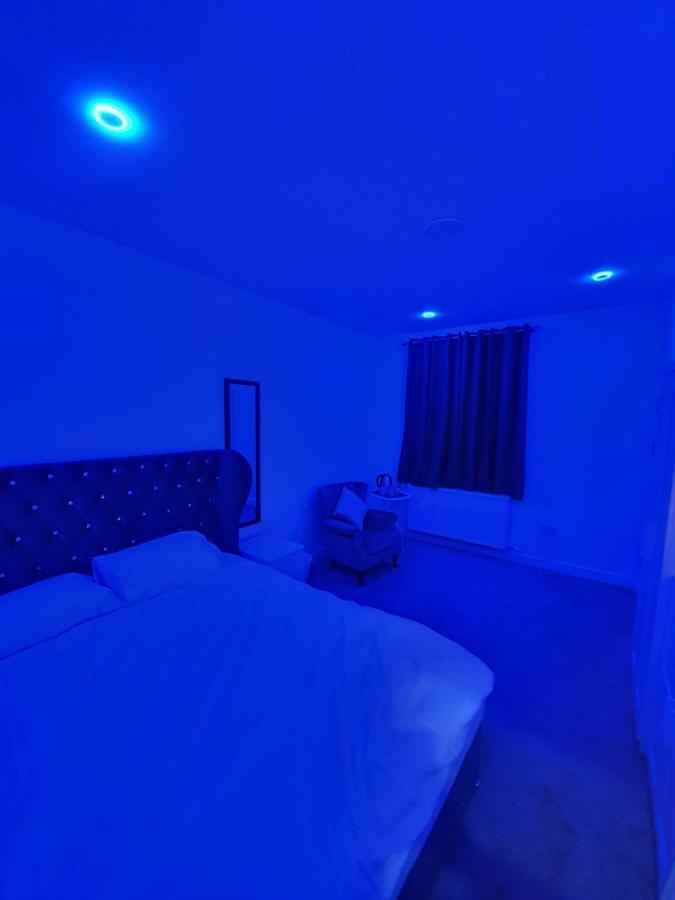 Beautiful Rooms Shaw St And Pine St Bury  Eksteriør billede