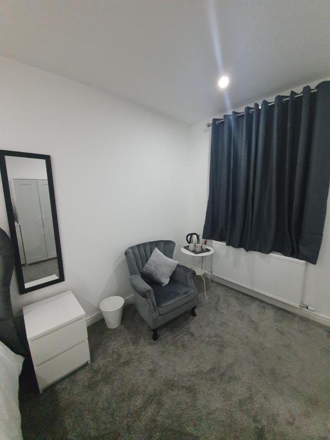 Beautiful Rooms Shaw St And Pine St Bury  Eksteriør billede