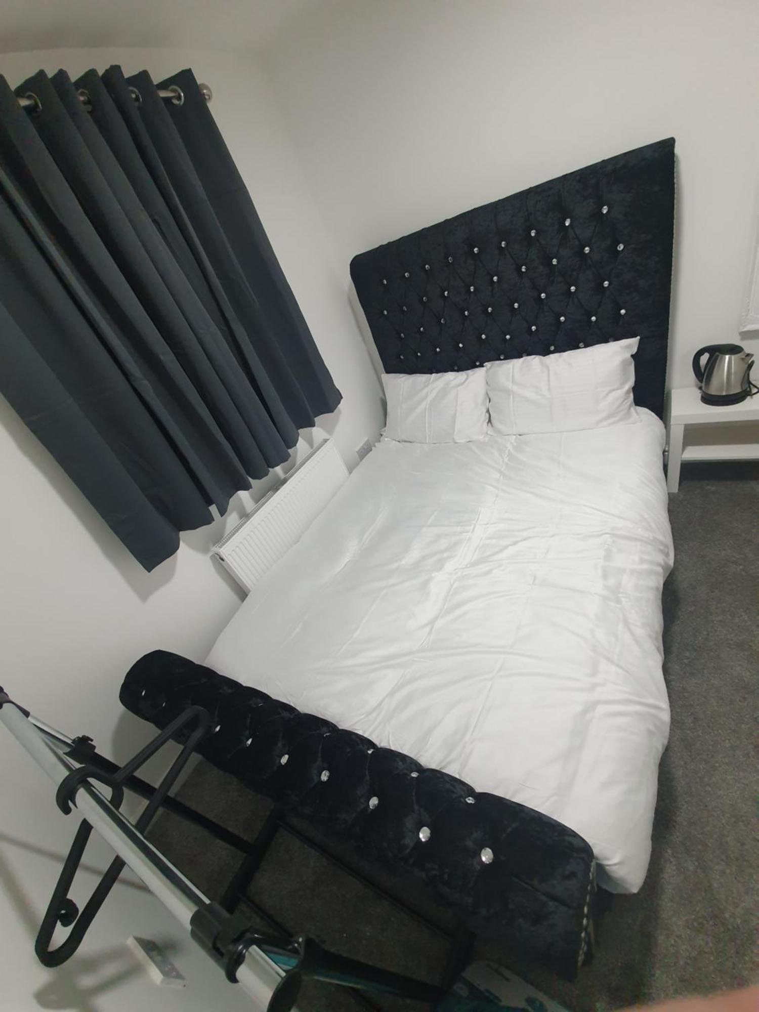 Beautiful Rooms Shaw St And Pine St Bury  Eksteriør billede