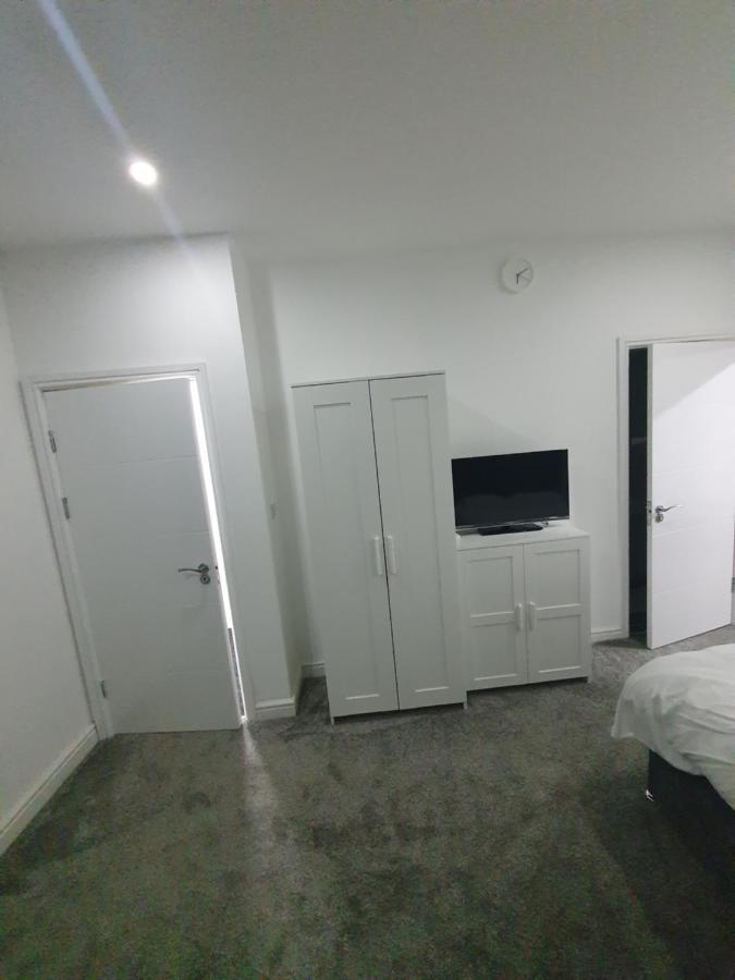 Beautiful Rooms Shaw St And Pine St Bury  Eksteriør billede