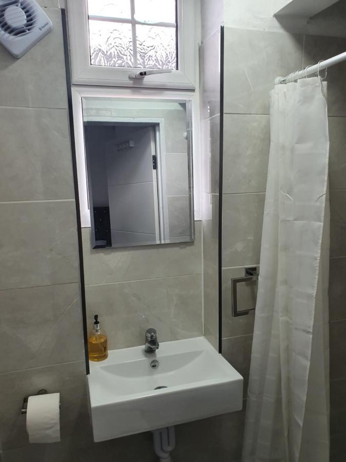 Beautiful Rooms Shaw St And Pine St Bury  Eksteriør billede