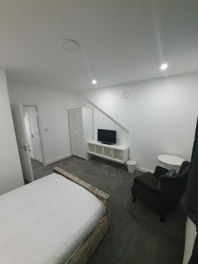 Beautiful Rooms Shaw St And Pine St Bury  Eksteriør billede